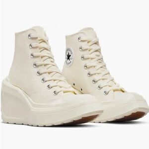 New - New - Chuck 70 De Luxe High Top Wedge Sneaker (6.5)